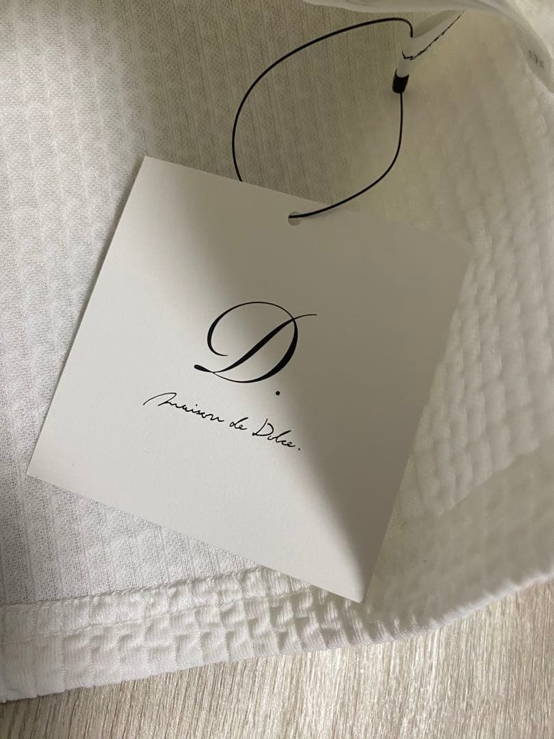 メゾンドドルチェ maison de Dolce.　ラッシュガード