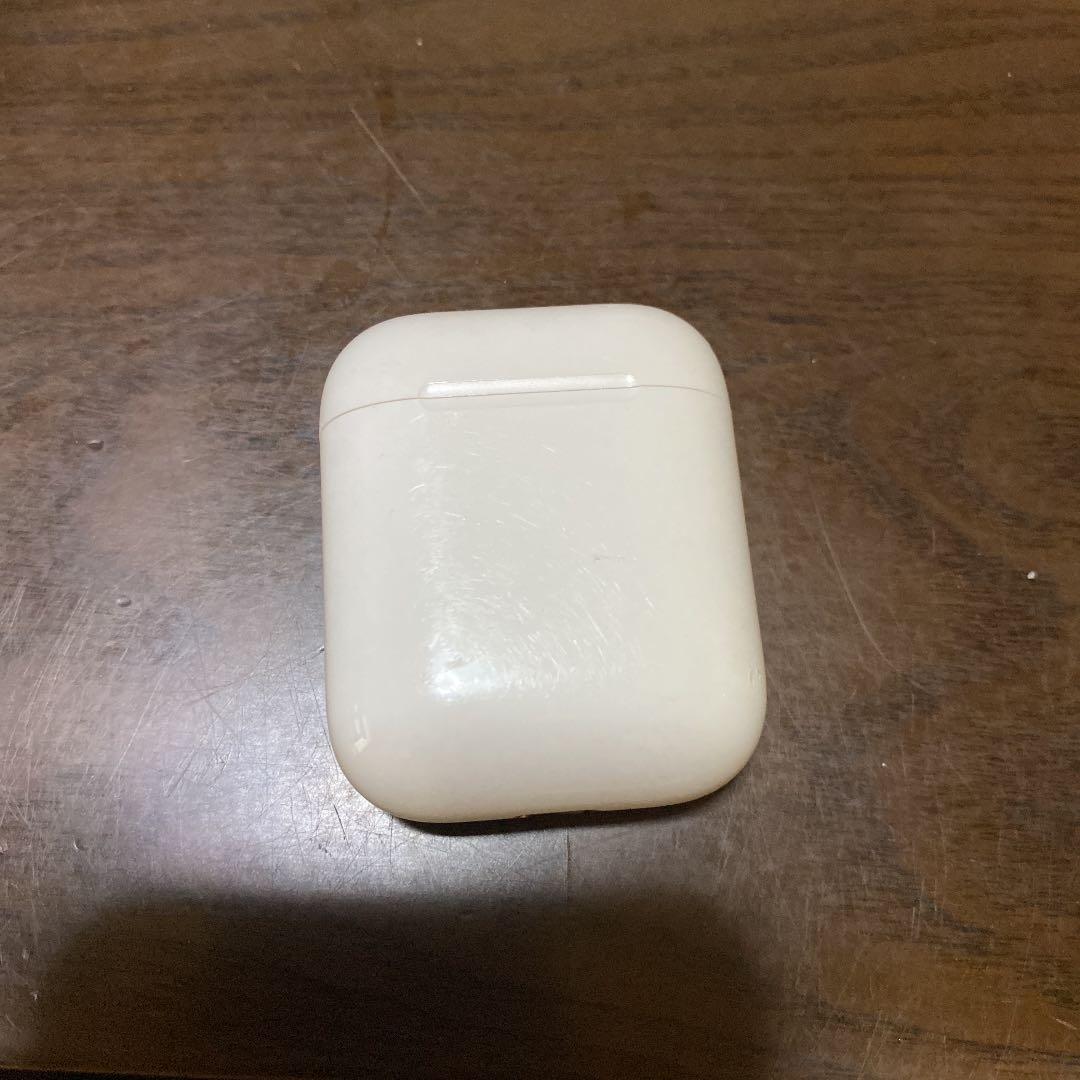 Apple AirPods 純正　充電器