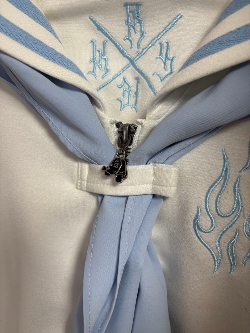 ユリ galfy kry 犬の企み学園 セーラーパーカー ホワイト 水色