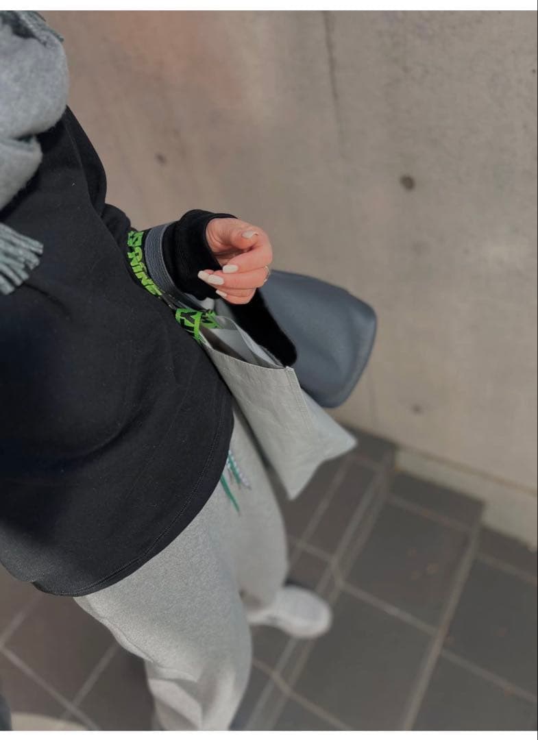 JULY NINE フリースパンツ2026 AW完売商品 グレーＬサイズタグ付き