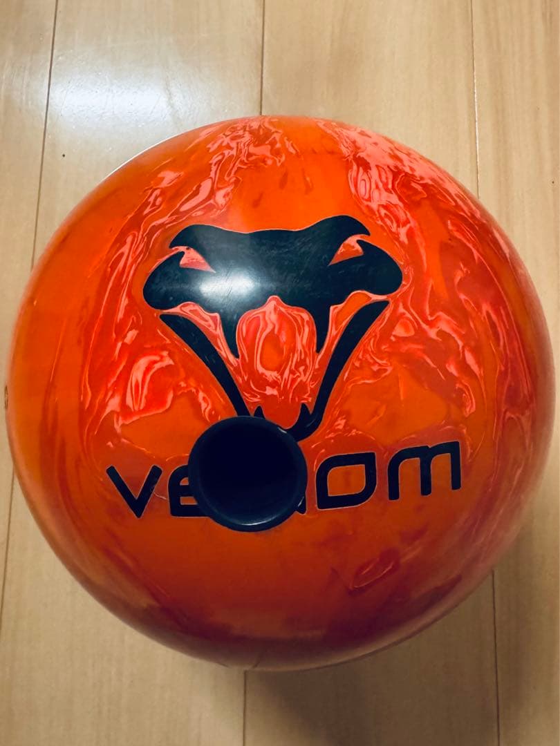 Motiv ベノム・リコイル　モーティブ　15P ボウリング　ボール