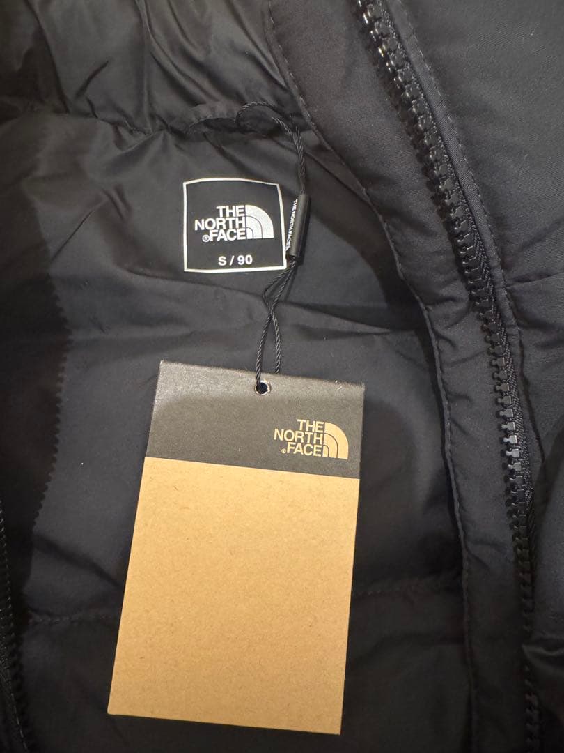 新品未使用。ザ・ノースフェイスヌプシベスト黒。 Sサイズ