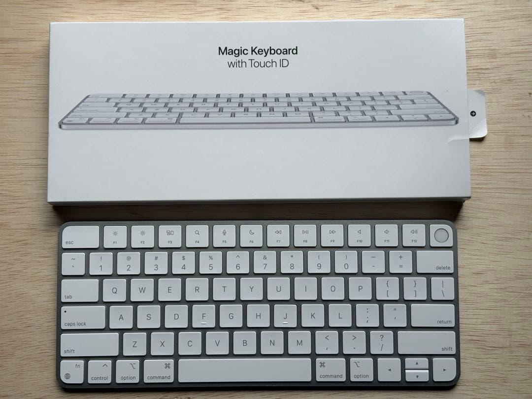 h*e様 Apple Magic Keyboard with Touch ID
