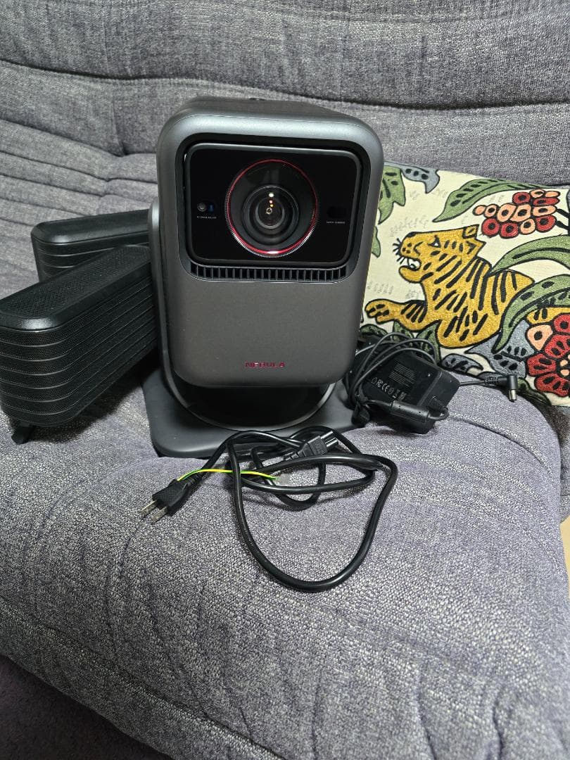 アンカー ネビュラ X1 (Anker Nebula X1)