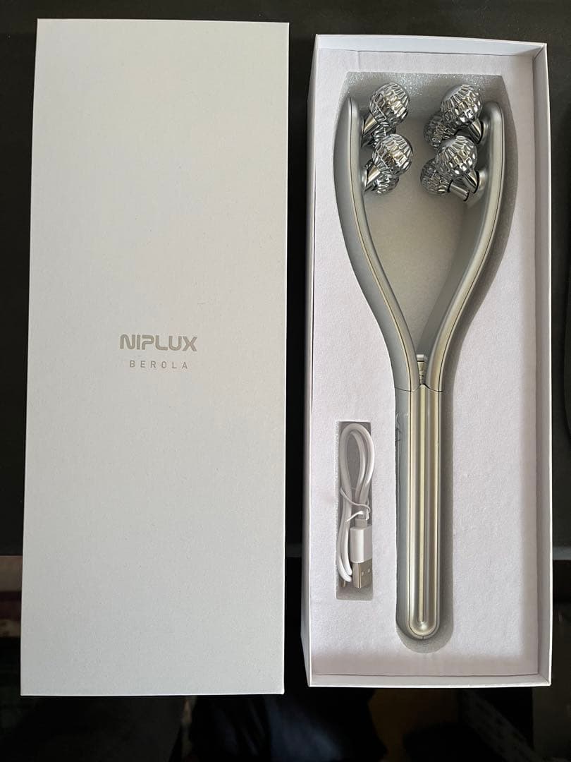 NIPLUX BEROLA 美顔ローラー　ニプラックス