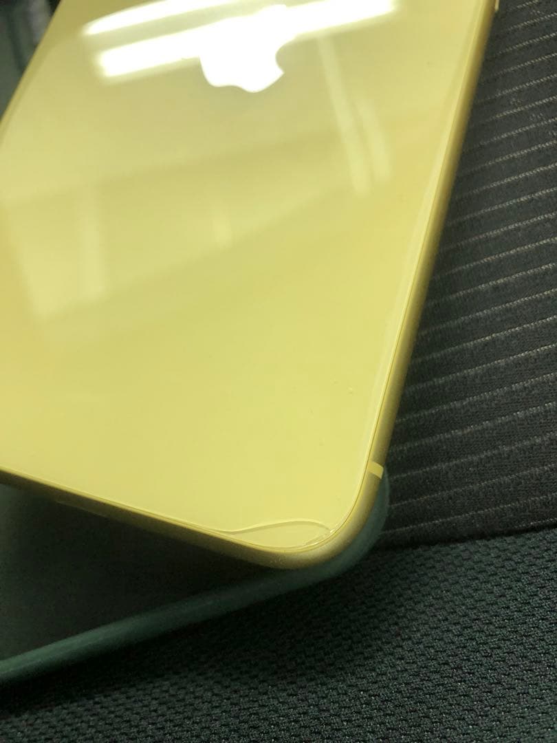 iPhone 11 64GB ゴールド