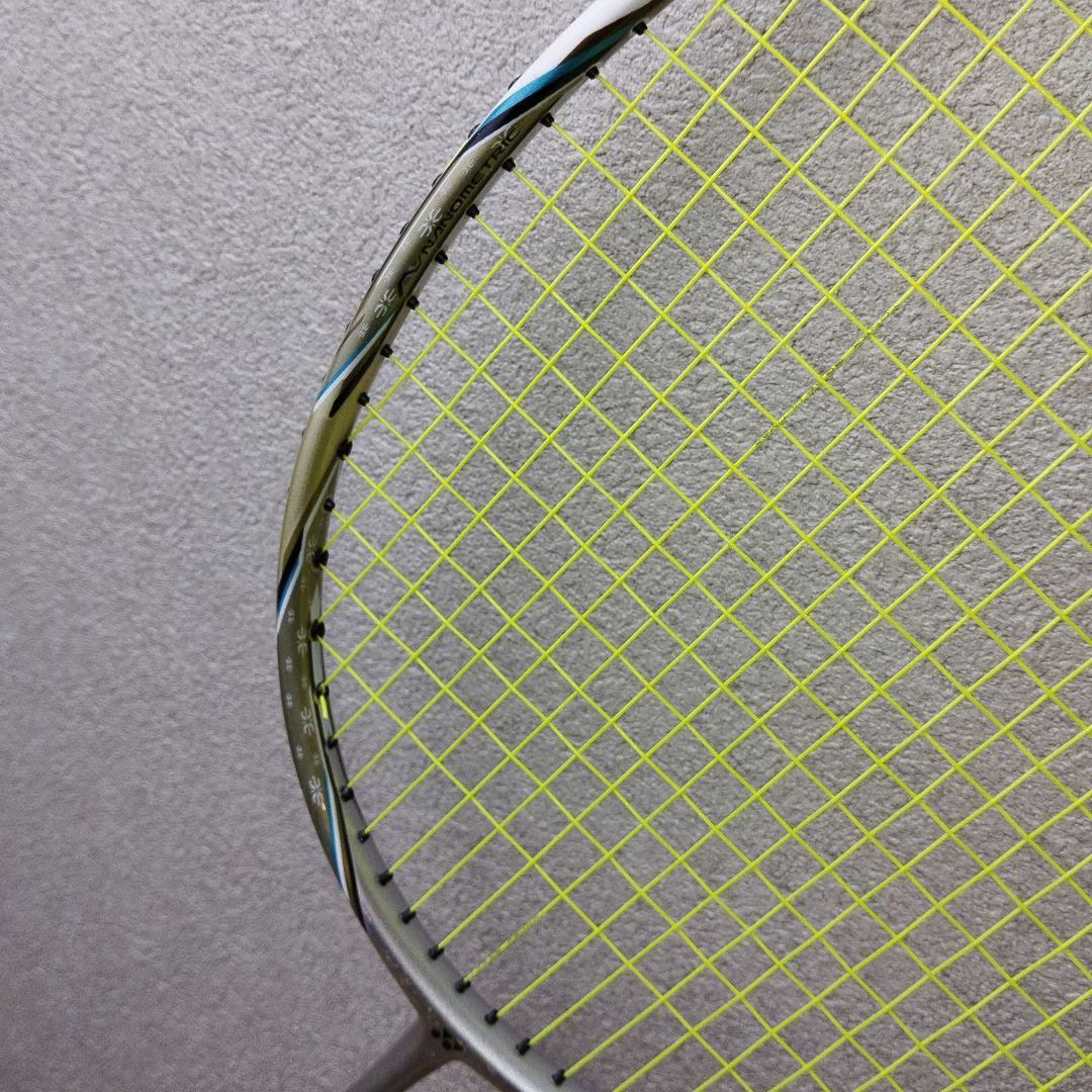 【極美品】YONEX NANORAY750 4UG5 ナノレイ750②