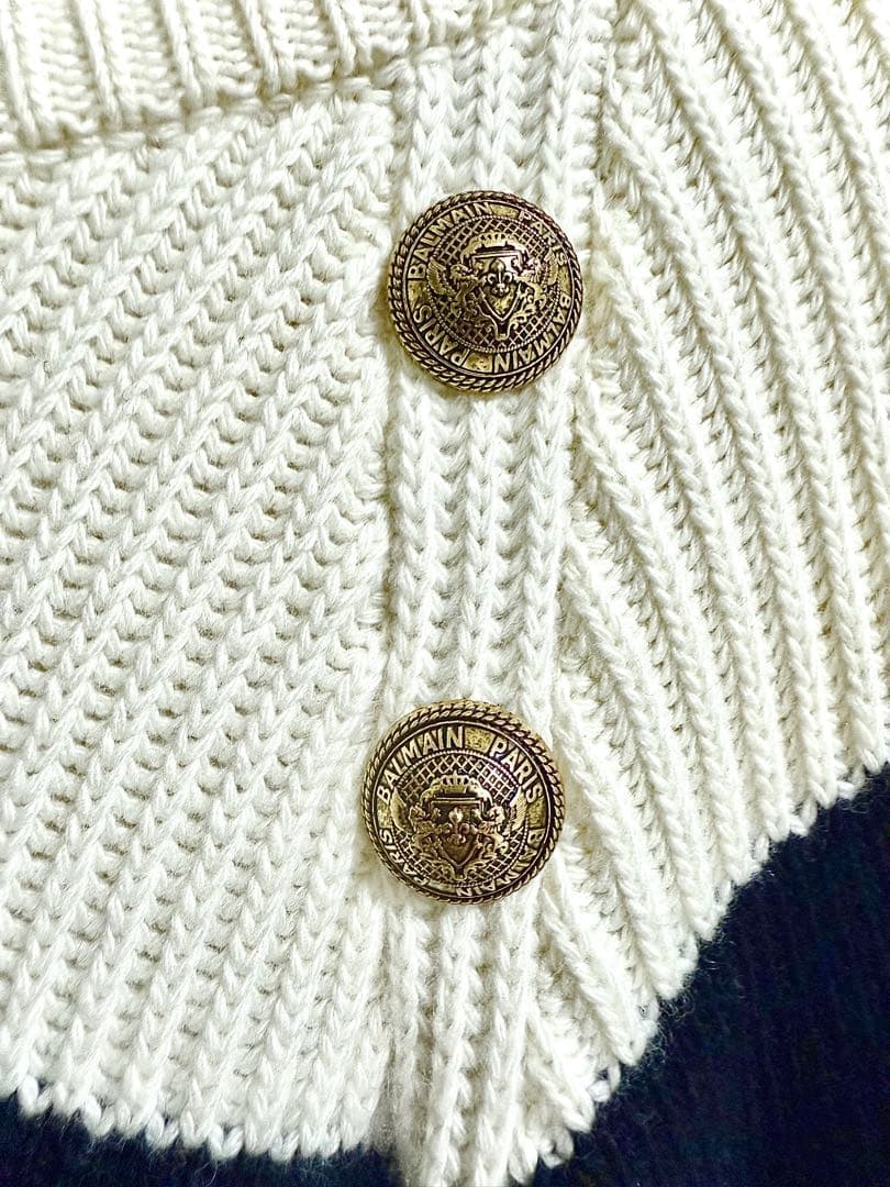 BALMAIN バルマン ロゴ 金ボタン ニット 14A 大人もＯＫ