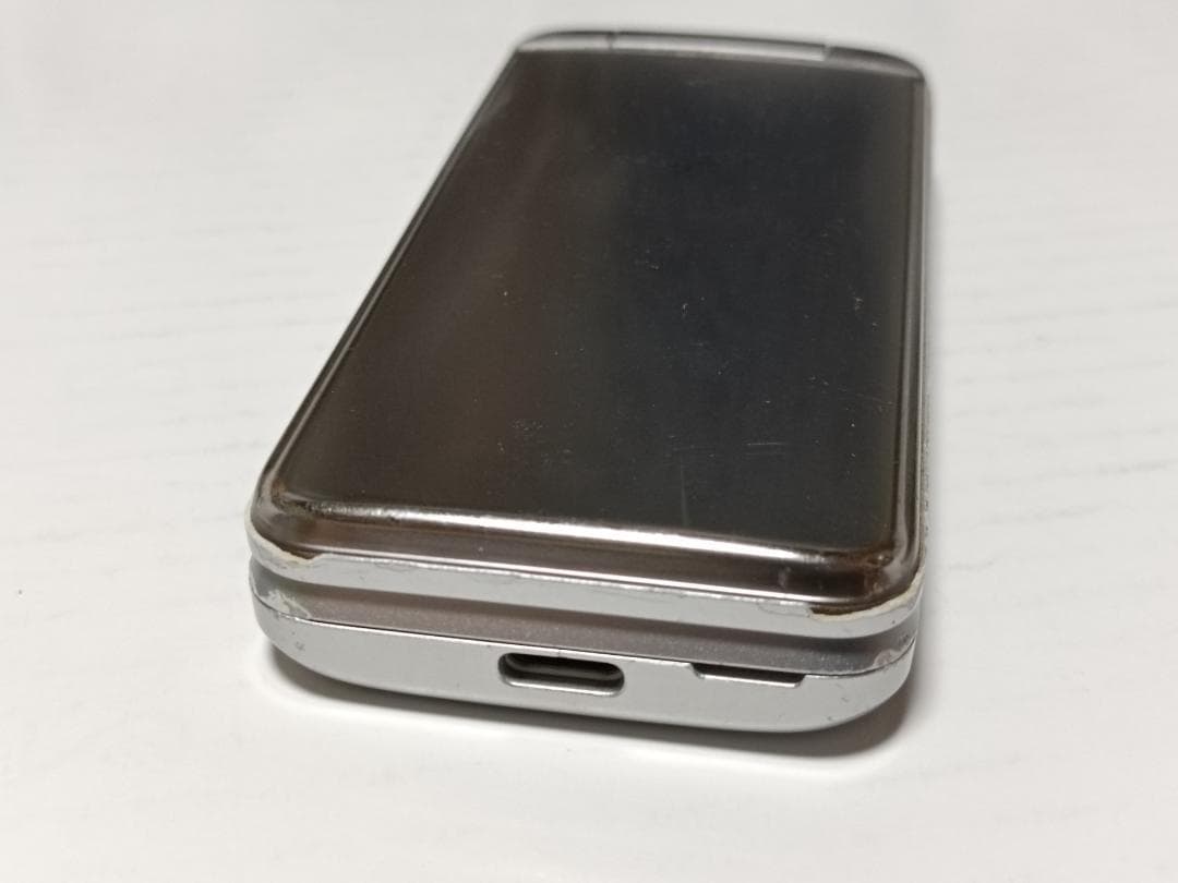 ☆ SoftBank DIGNO ケータイ3 902KC シルバー