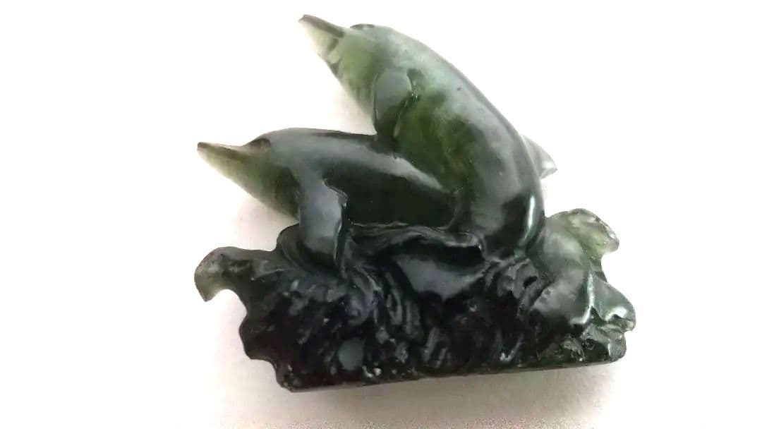 オ―ルド モルダバイト カ―ビング ドルフィン2頭