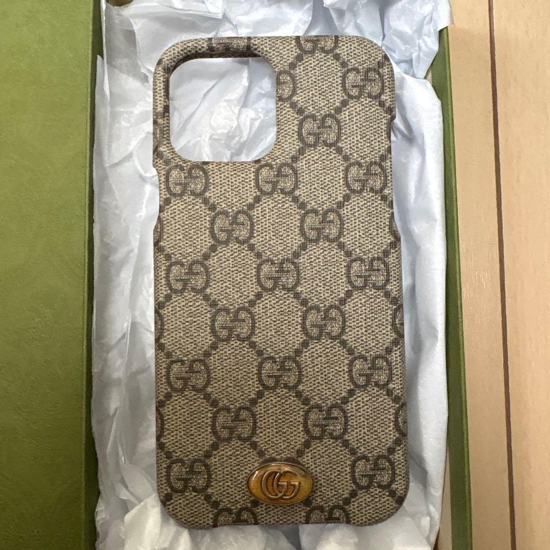 【未使用品】GUCCI　iPhone13pro　 スマホケース GGスプリーム