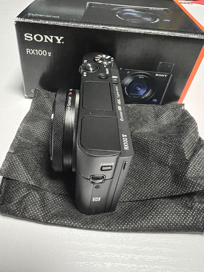 【極上美品】SONY RX100M5A デジタルカメラ
