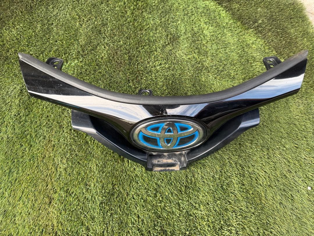 C-HR ZYX10/NGX50 フロントグリル　　　 53101-10321