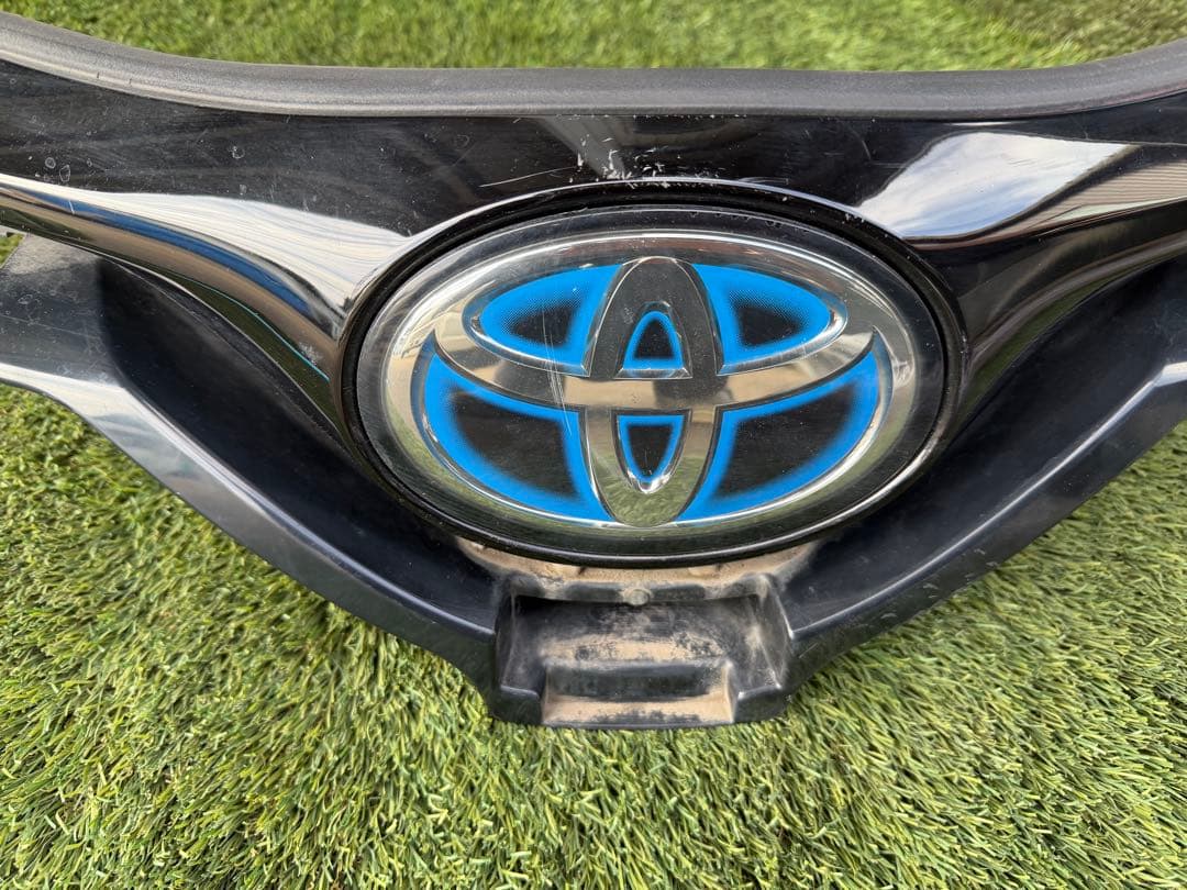 C-HR ZYX10/NGX50 フロントグリル　　　 53101-10321