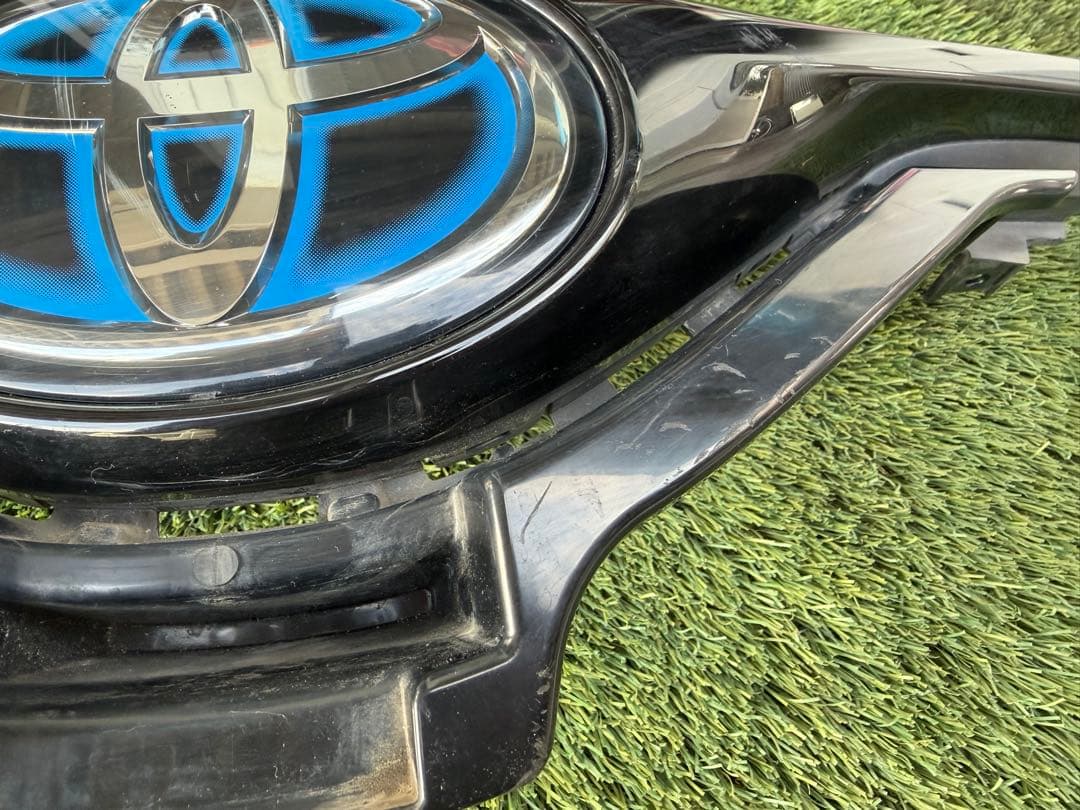 C-HR ZYX10/NGX50 フロントグリル　　　 53101-10321