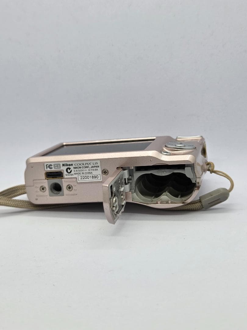 Nikon COOLPIX 8.0メガピクセル ピンク