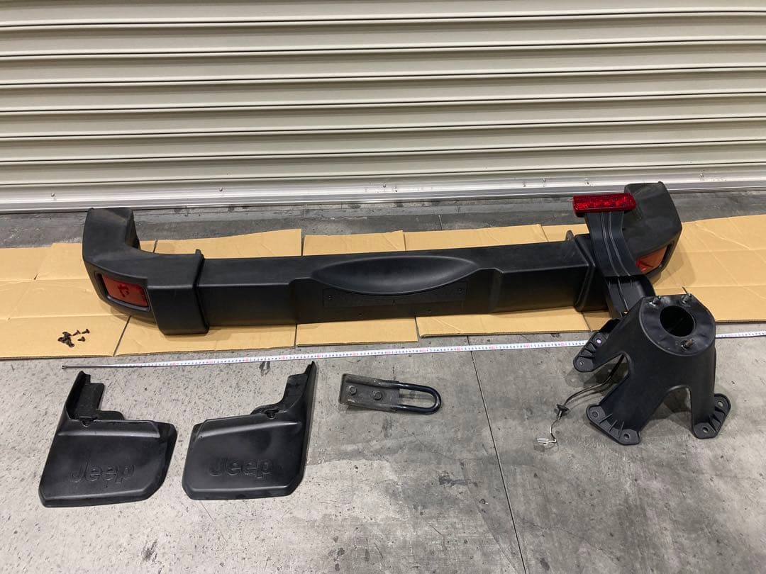 JKラングラー2015 純正リアバンパー、スペアタイヤブラケット一式