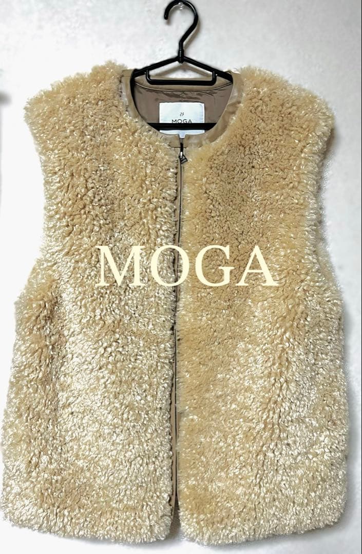 ⭐︎ほぼ新品　【MOGA】シープファーベスト