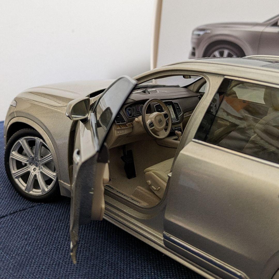 ボルボ　 XC90 ミニカー 1/18　修復あり　ジャンク