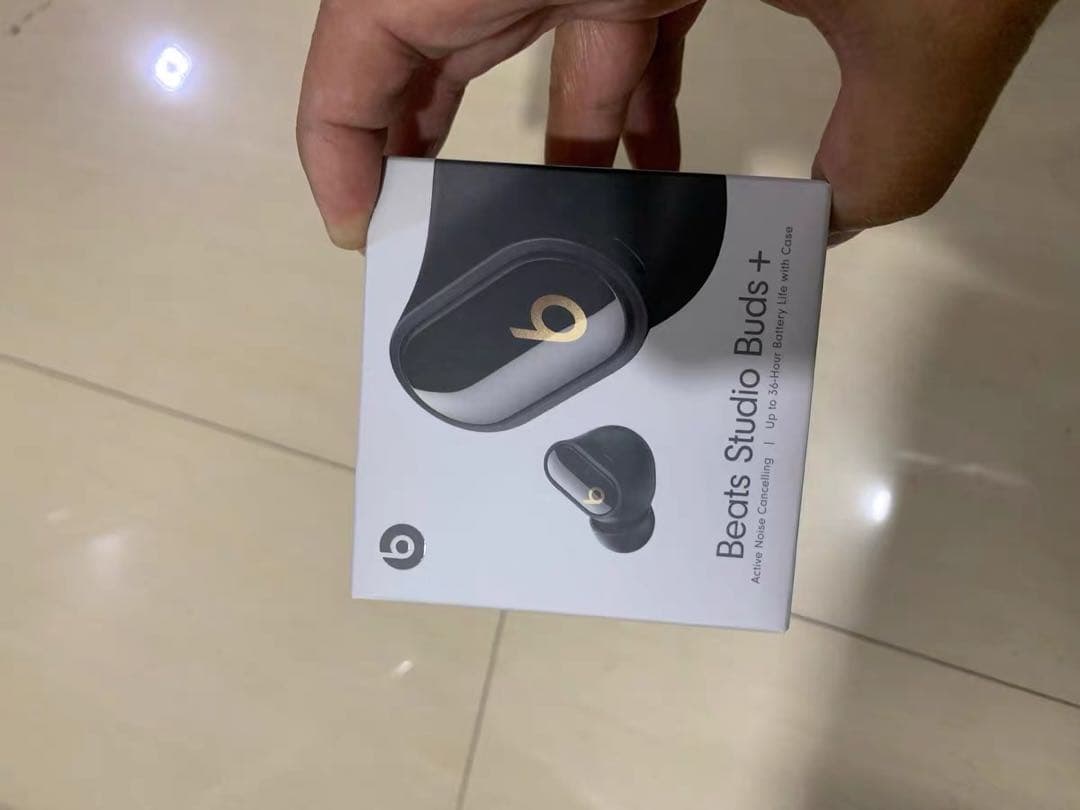 Beats Studio Buds +ブラック