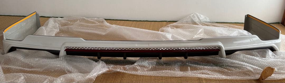 【ヒロくん】ヴォクシー80 ALPINESTYLE リアハーフスポイラー