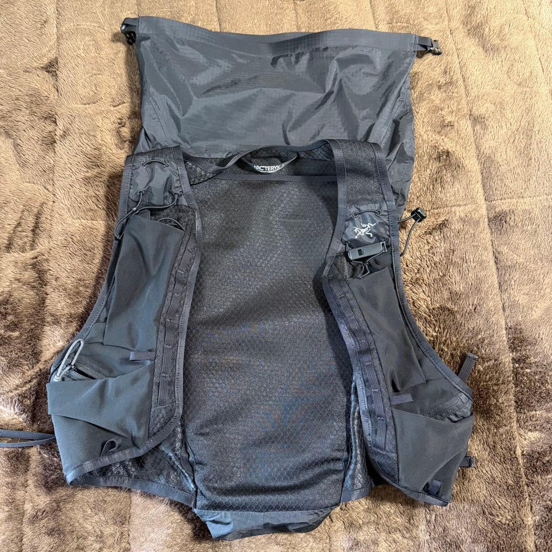 Arc'teryx NORVAN14 旧モデル sサイズ