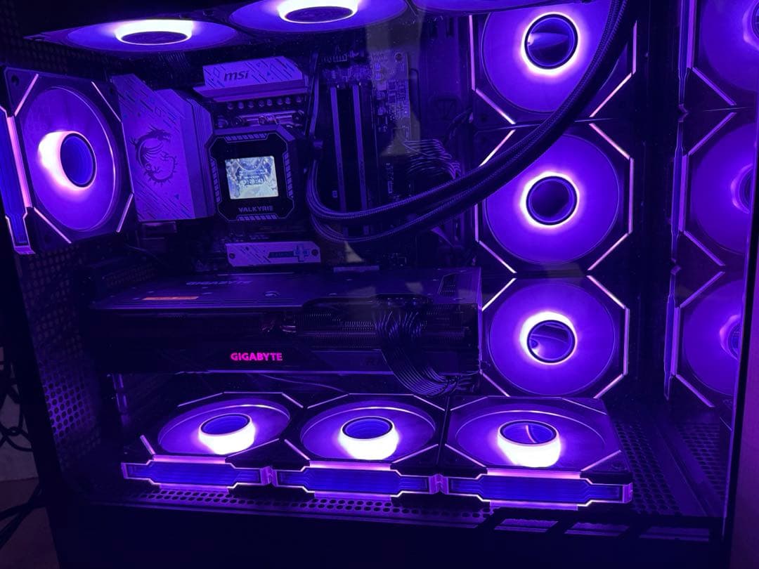 【超美品】Gigabyte Radeon RX7800XT GAMING OC