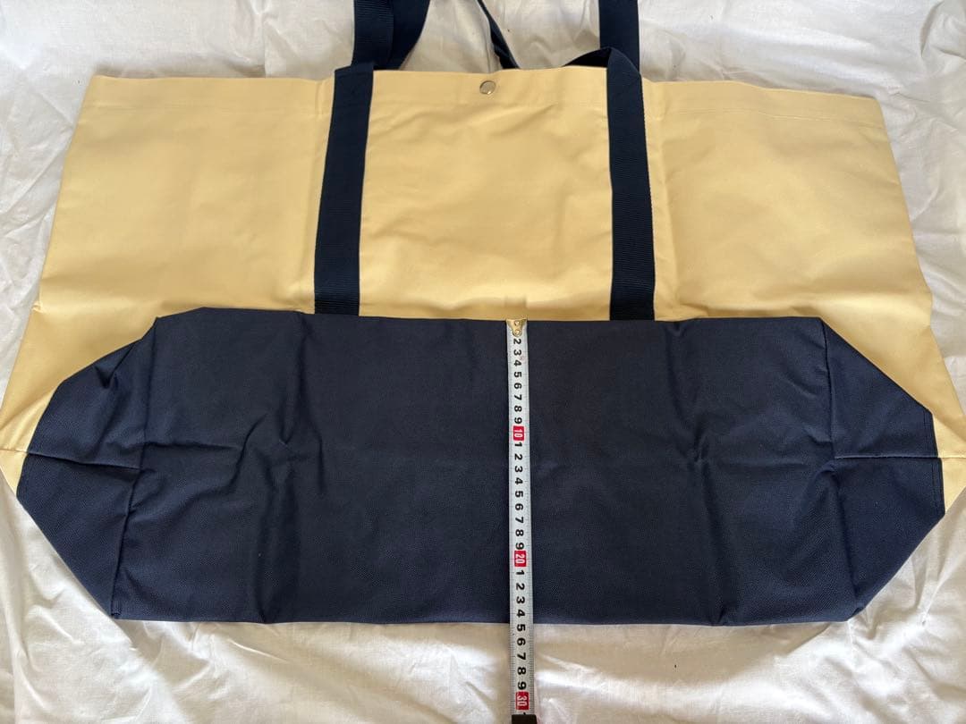 未使用 希少な廃盤品！コールマン製チェア(ベージュ)、テーブル、トートバッグ