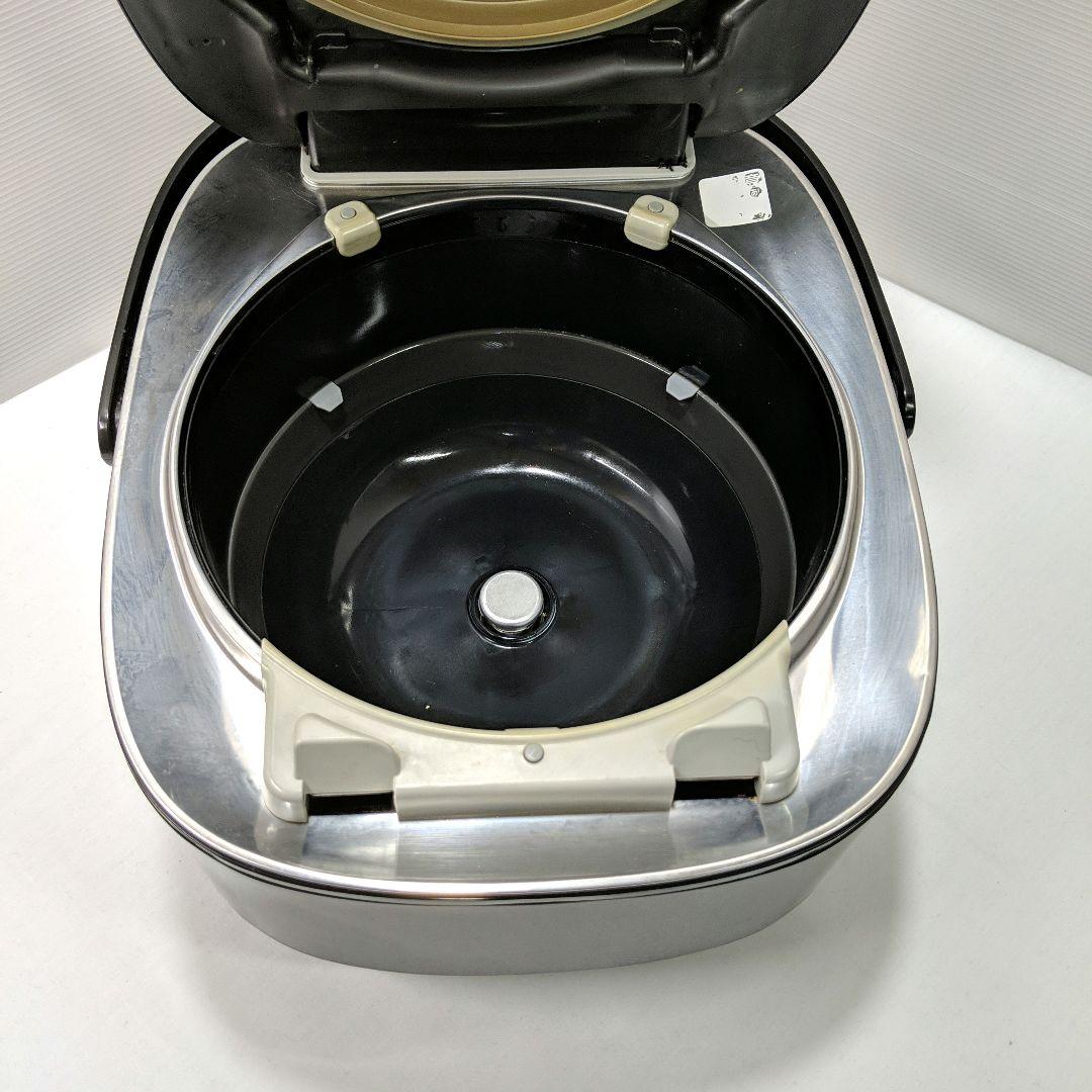 TOSHIBA真空圧力IHジャー炊飯器　RC-10VQM