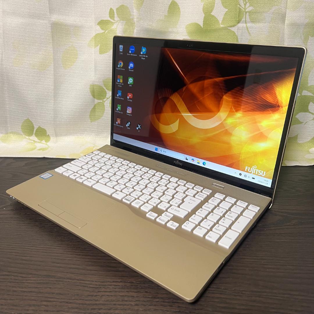 綺麗なゴールド✨富士通 LIFEBOOK☆SSD256GB☆メモリ8GB☆i3
