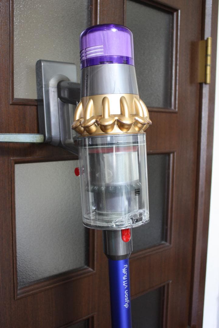 Dysonダイソン V11 Fluffy SV14 コードレス 動作品 値下げ中