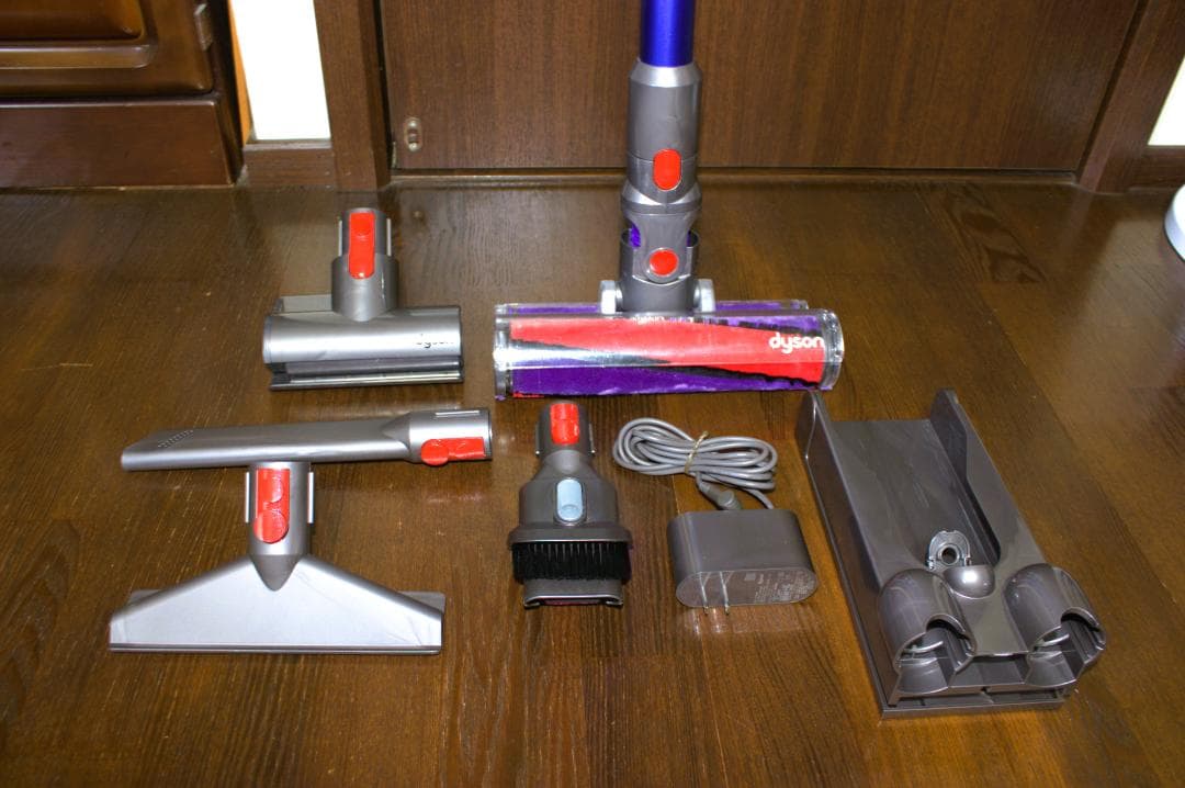 Dysonダイソン V11 Fluffy SV14 コードレス 動作品 値下げ中