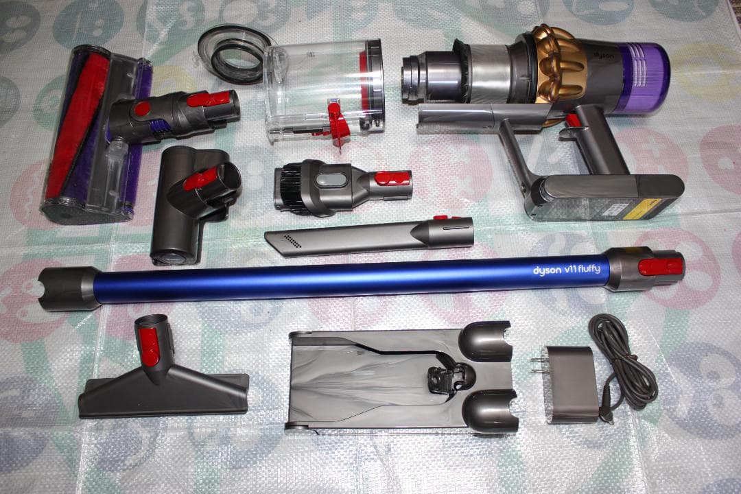 Dysonダイソン V11 Fluffy SV14 コードレス 動作品 値下げ中