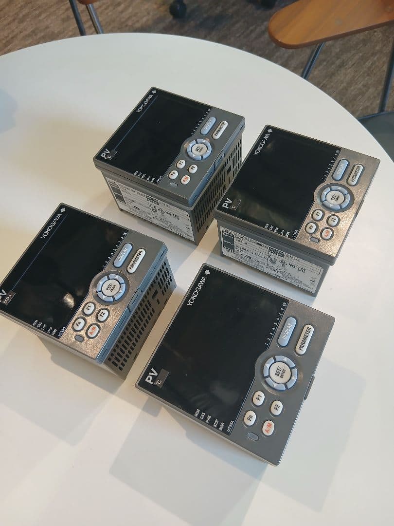 ヨコガワ デジタル指示調節計 温調計 UT55A 4個Set