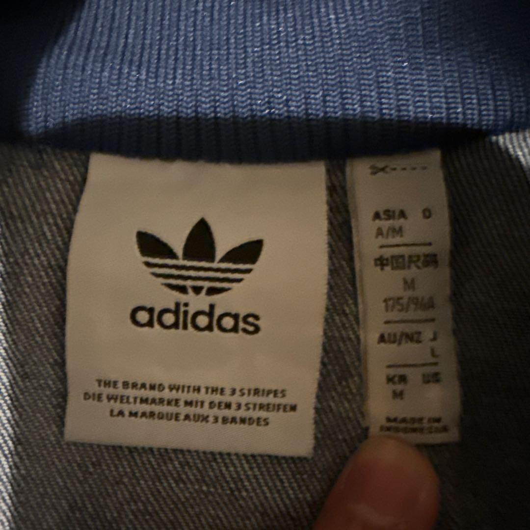 adidas デニムジャケット 3本ライン