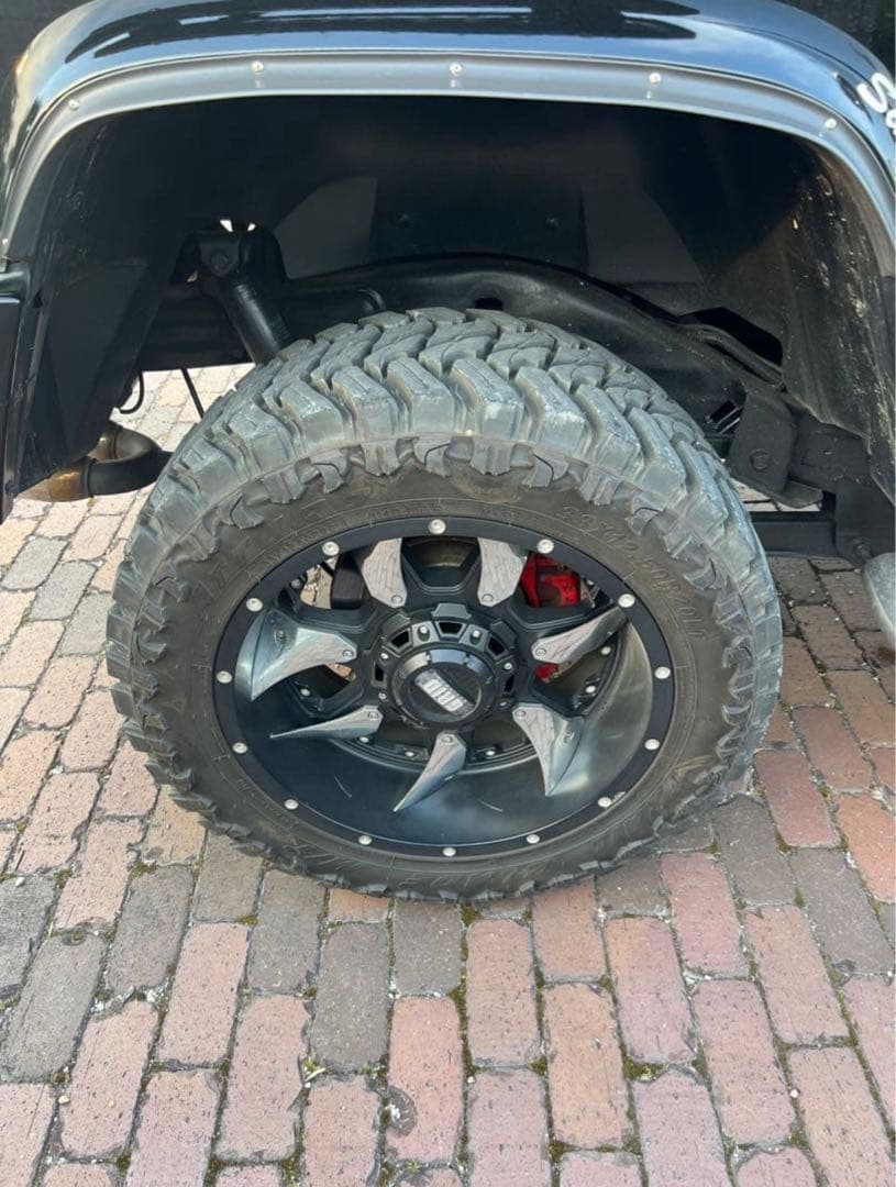 オフロードタイヤ(33x12.5×r20)4本