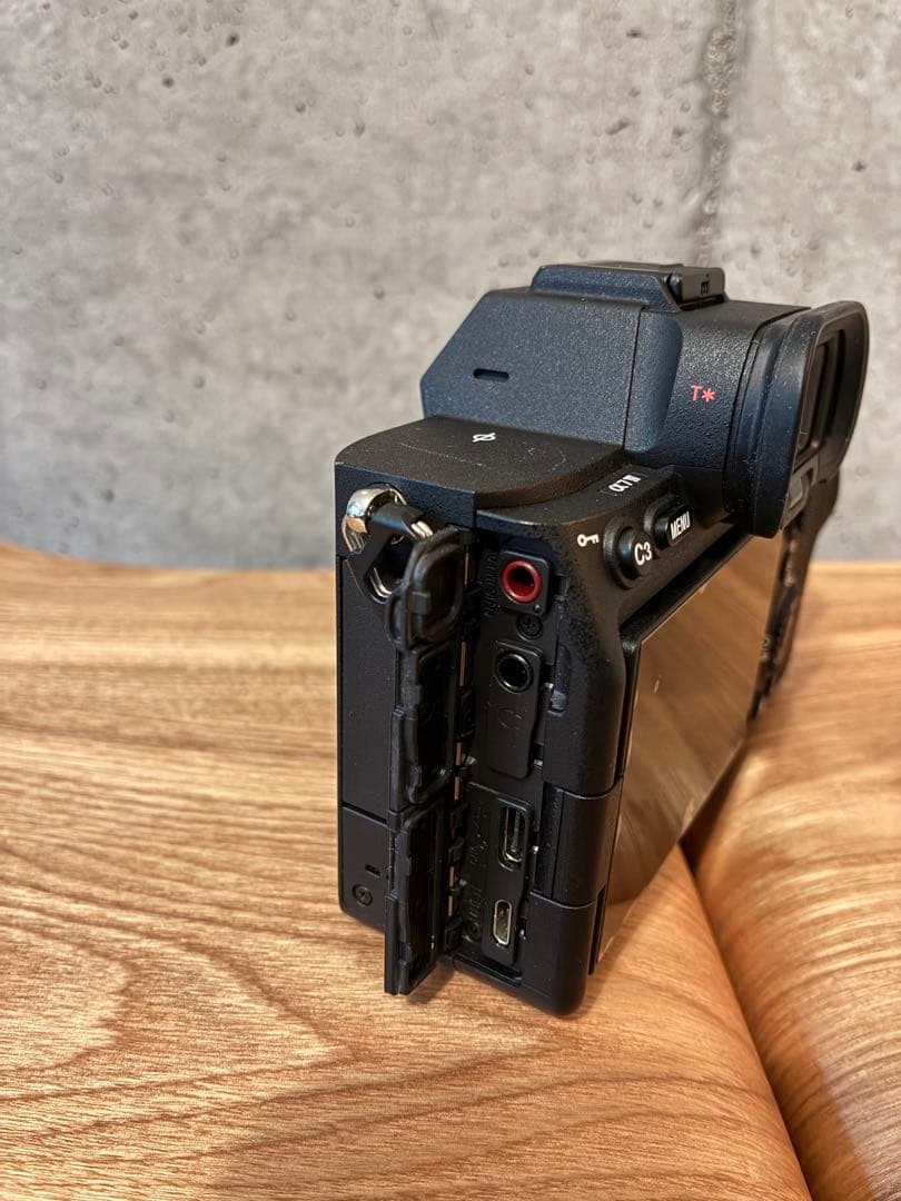 SONY α7Ⅳ ILCE-7M4Kミラーレス一眼 本体　おまけ有り　フルサイズ