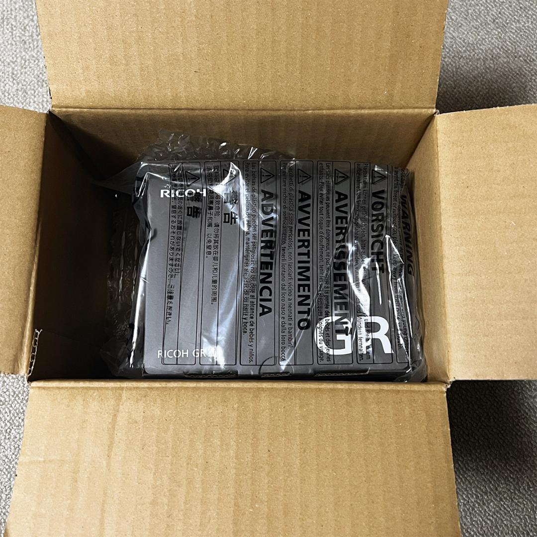 新品未使用 未開封 RICOH GR IIIx 保証書付き