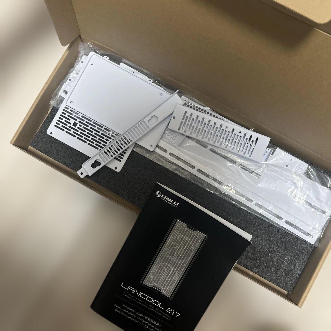 LIAN LI LANCOOL 217 自作pcケース