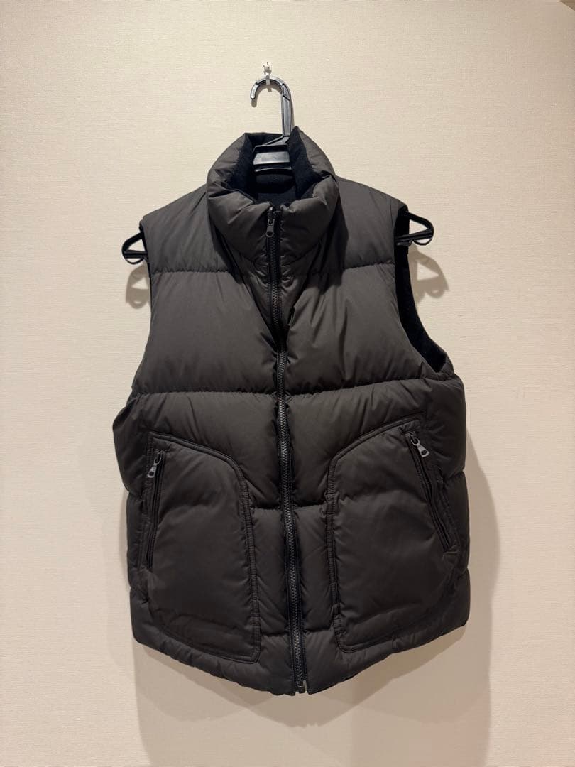 ユニクロジルサンダーコラボ＋j ダウンベストリバーシブルLサイズ新品同様