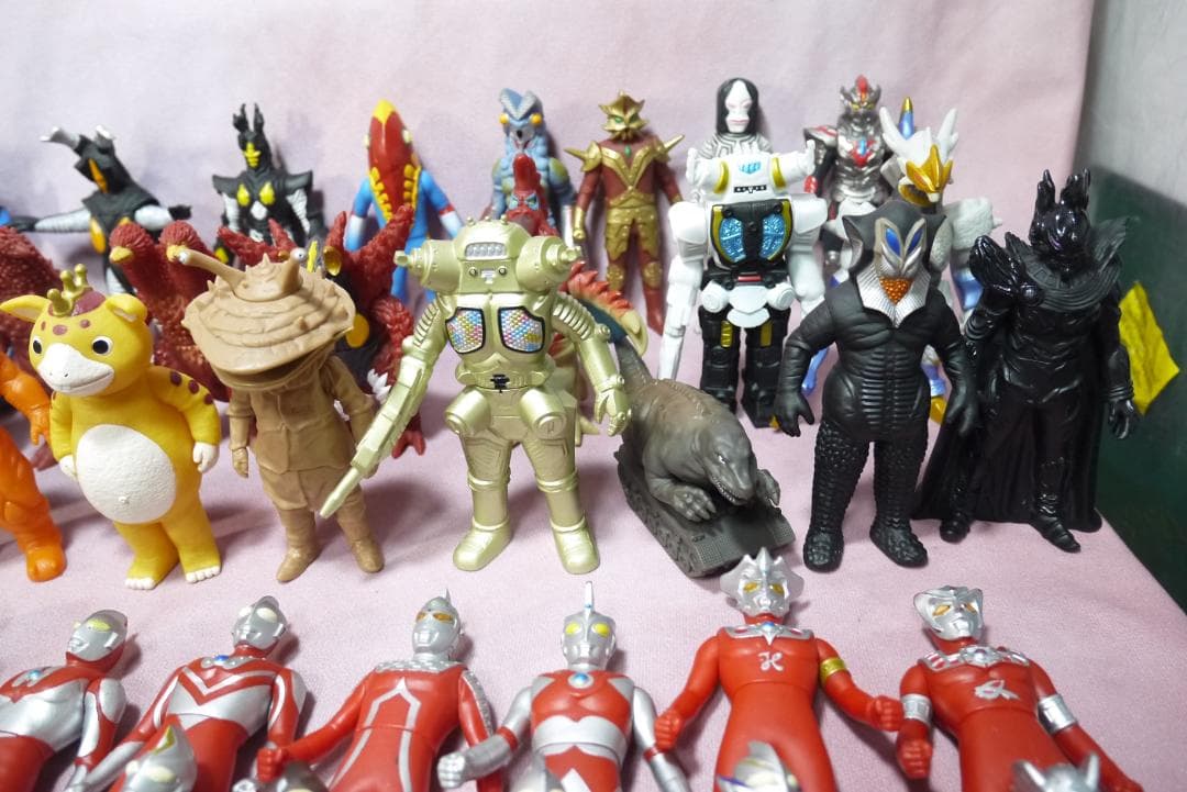 ウルトラヒーローシリーズ500　ウルトラ怪獣シリーズ500　ソフビ117体