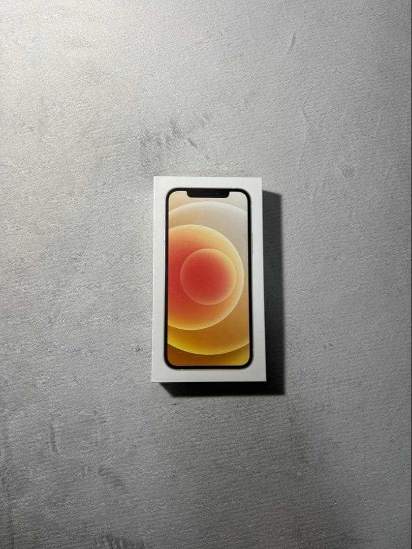 Apple iPhone 12 ホワイト 64GB 本体