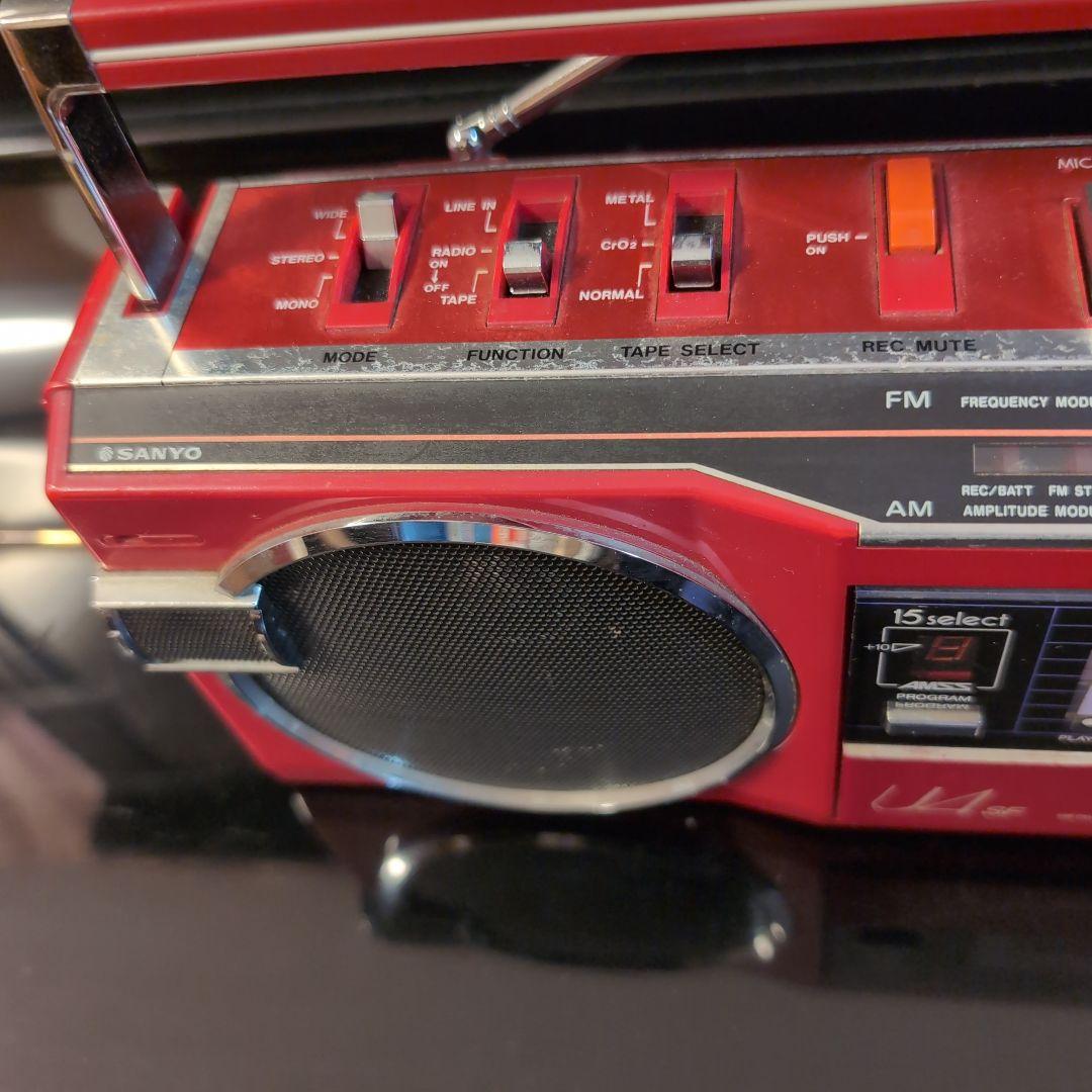 SANYO　MR-U4 SF 赤 カセットプレーヤー