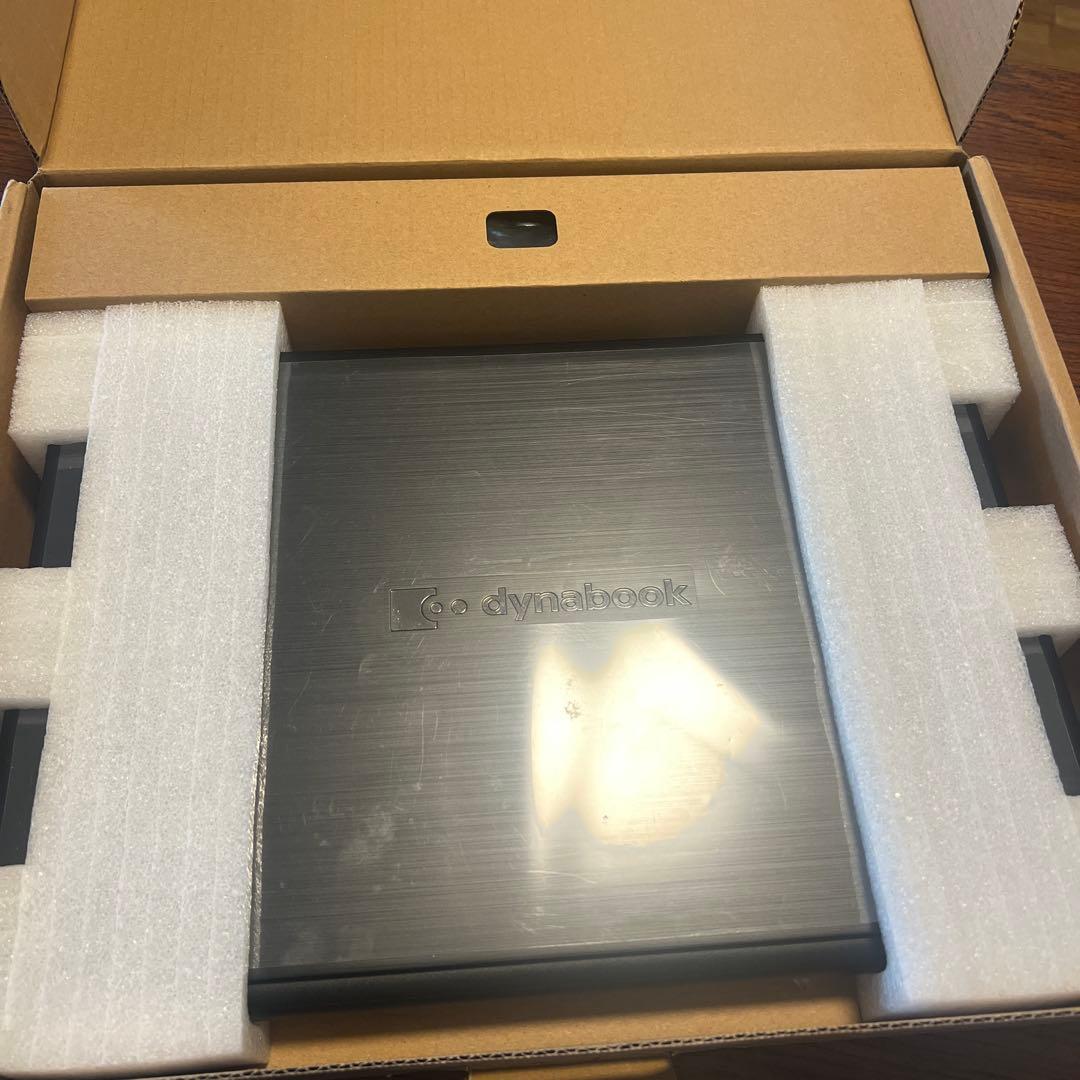 dynabook B65/HV Windows 11 Pro 本体