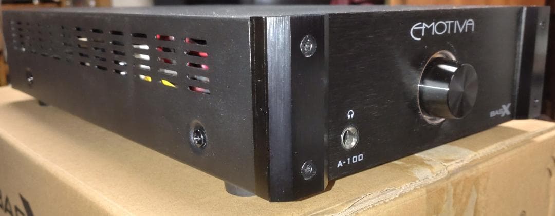 EMOTIVA BASX A-100 プリメインアンプ