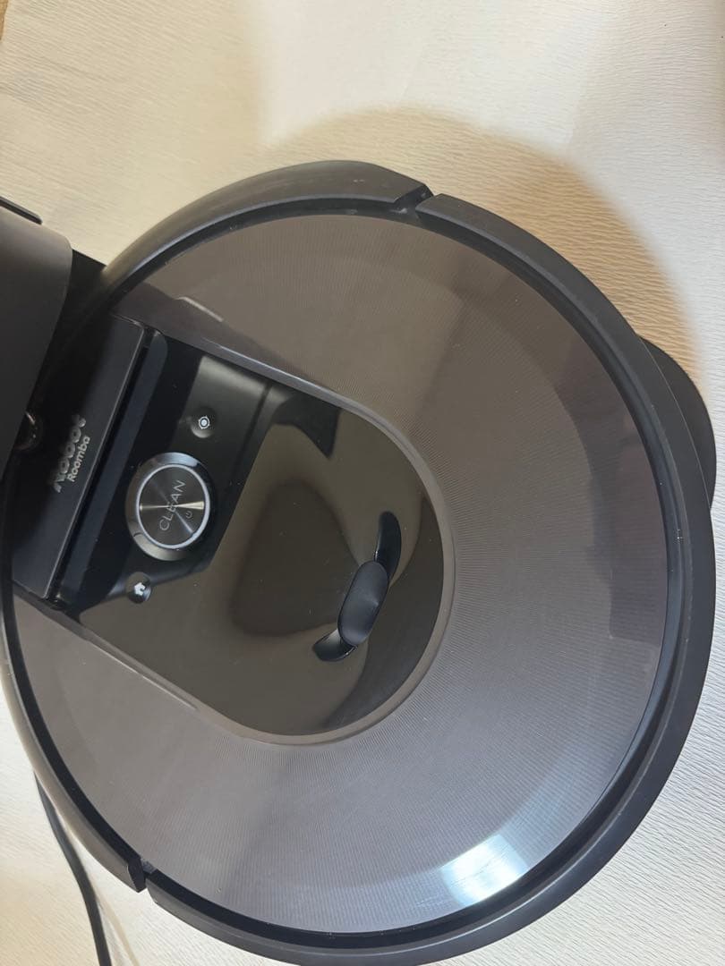 Roomba i7ロボット掃除機 自動ゴミ収集機能付き ブラック