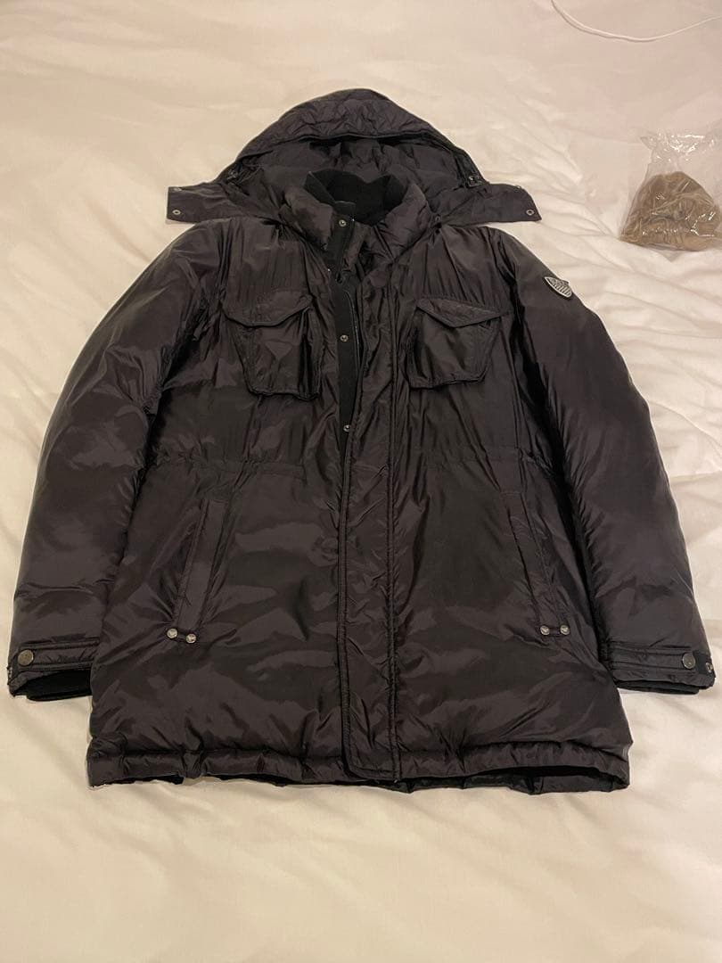 EA7 ダウンジャケット　アルマーニ