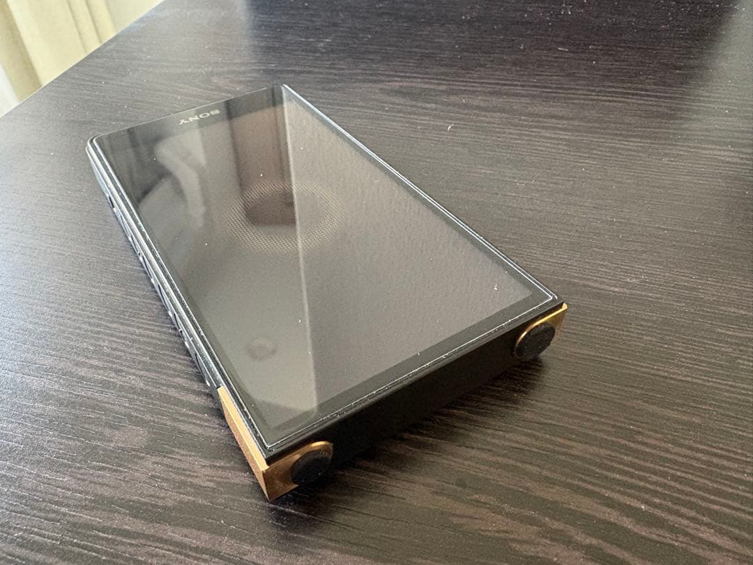 ソニーウォークマンZXシリーズ　NW-ZX707