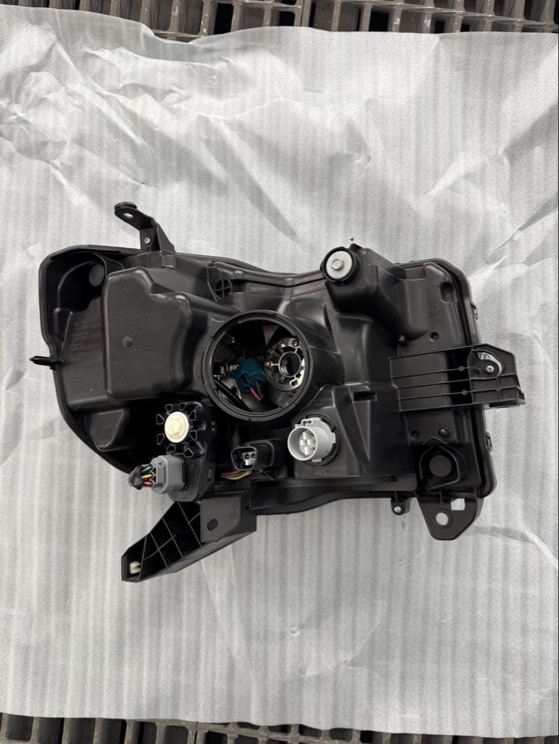 値下げしました‼︎超美品✨【ダイハツ ウェイク】純正 ヘッドライト 左
