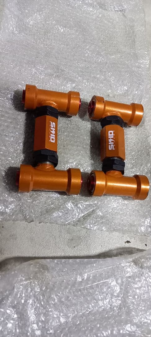 スキッドレーシング フロントアッパーアーム BNR32 HCR32 スカイライン